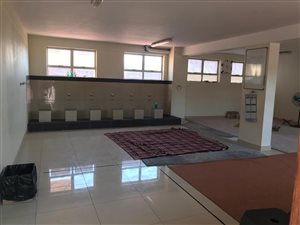 3 Bed Apartment in Isipingo Beach