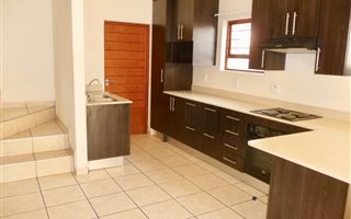 2 Bedroom Townhouse in Pretorius Park