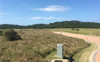 835 m² Land available in Kenton-on-Sea