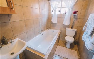 3 Bedroom House in Rosslyn