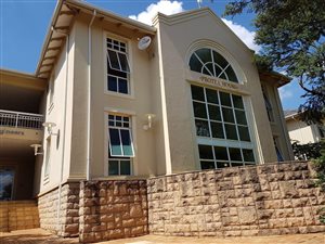 730 m² Commercial space in Lynnwood Ridge