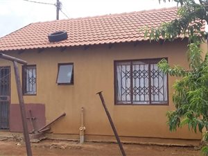 2 Bed House in Golden Gardens