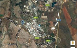 960 m² Commercial space in Clayville