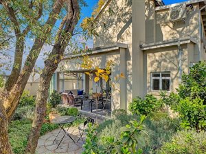 3 Bed Townhouse in Kensington B