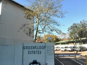 2 Bed Apartment in Groenkloof