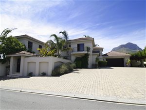 4 Bed House in Bel Aire
