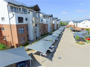 3 Bed Apartment in Olivedale