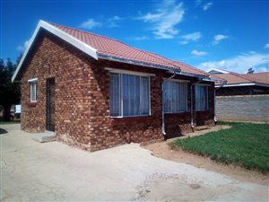 3 Bed House in Mmabatho unit 14
