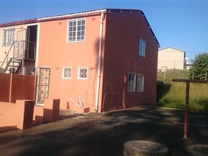 3 Bed Duplex in Stonebridge