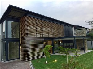 4 Bed House in Waterfall Country Estate