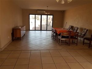 2 Bed Garden Cottage in Pomona