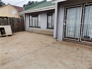 3 Bed House in Castlehill