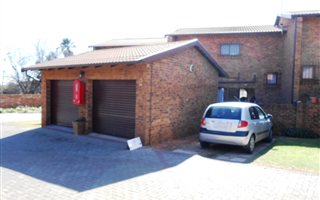 2 Bedroom Townhouse in Klopperpark