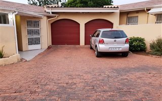 3 Bedroom Townhouse in Farrarmere