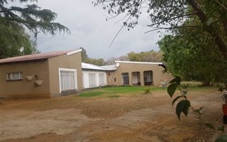 2.1 ha Farm in Miravaal