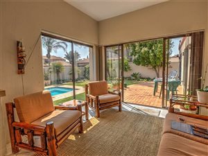 4 Bed House in Glen Marais