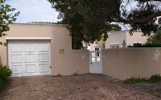 2 Bedroom House in Hermanus Eastcliff