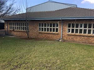 220 m² Industrial space in Springs Central