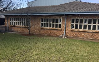 220 m² Industrial space in Springs Central