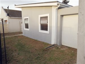 3 Bed House in New Macassar Village