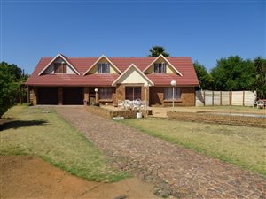 3 Bed House in Dersley