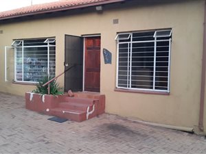 2 Bed Apartment in Glen Austin AH