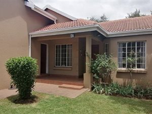 3 Bed House in Thornhill Estate