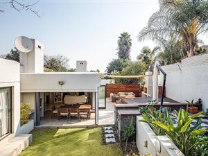 4 Bed House in Morningside Manor