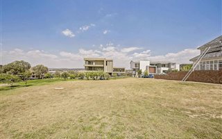 1279 m² Land available in Steyn City