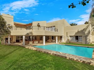 4 Bed House in Dainfern