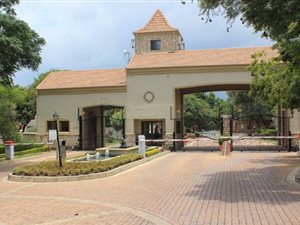 2 Bed Townhouse in Lonehill
