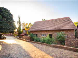 3 Bed Townhouse in La Montagne