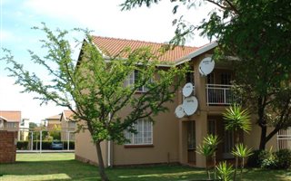 2 Bedroom Simplex in Elarduspark