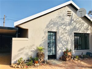 1 Bed Garden Cottage in Cresta