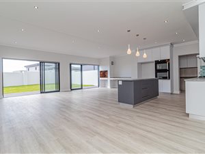 4 Bed House in Sandown