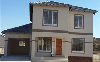 3 Bedroom House in Kya Sands