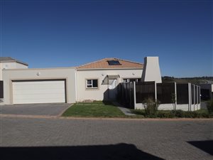 3 Bed Townhouse in Westbrook