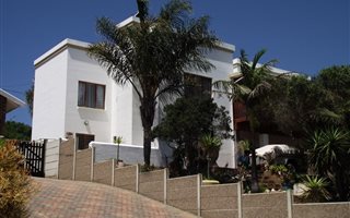 3 Bedroom House in Klein Brak River