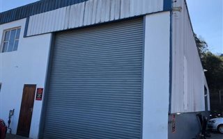 364 m² Industrial space in Mahogany Ridge