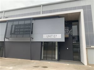 1027 m² Commercial space in Mt Edgecombe