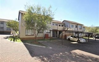 2 Bedroom Townhouse in Mondeor