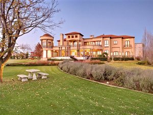 5 Bed House in Saddlebrook Estate