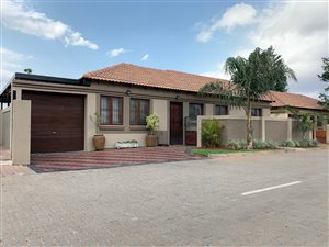 3 Bed House in Willow Park Manor