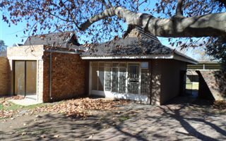 2 Bedroom House in Nortons Home Estate