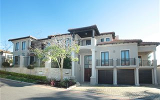 4 Bedroom House in Vygeboom