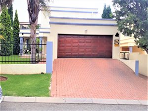 3 Bed House in Halfway Gardens