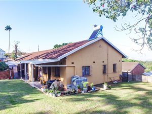 5 Bed House in Escombe