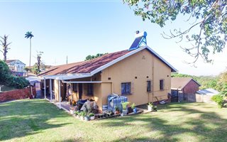 5 Bedroom House in Escombe