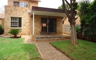 3 Bedroom Townhouse in Allens Nek