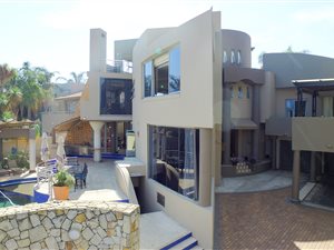 4 Bed House in Dowerglen